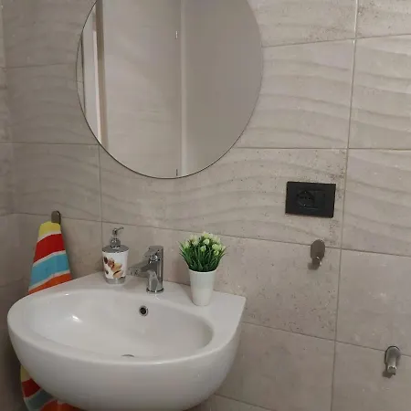 Bnbook-villa Molinari * Milano